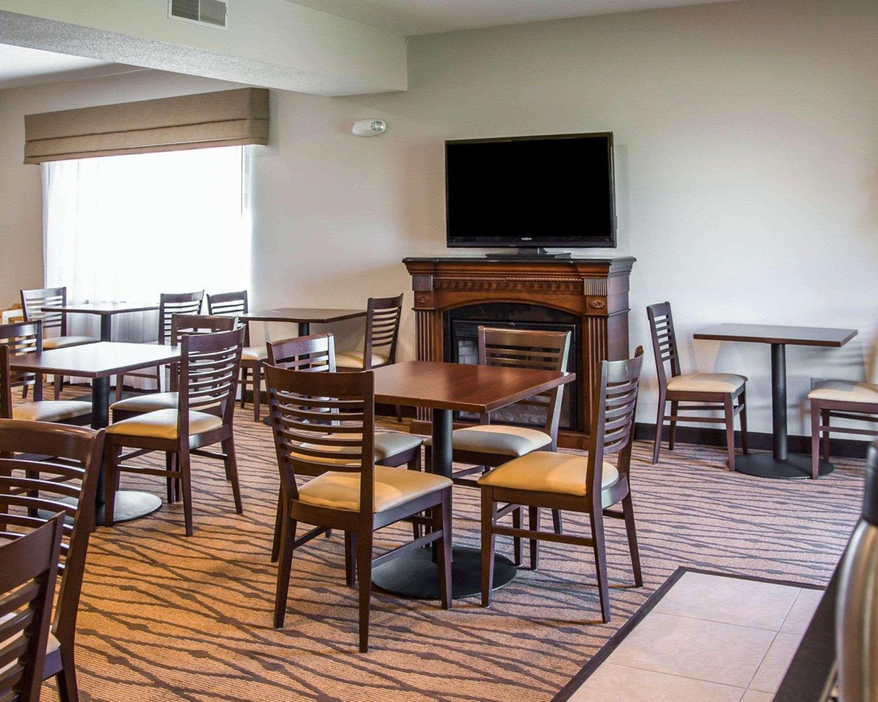 Sleep Inn & Suites Davenport - Quad Cities Extérieur photo